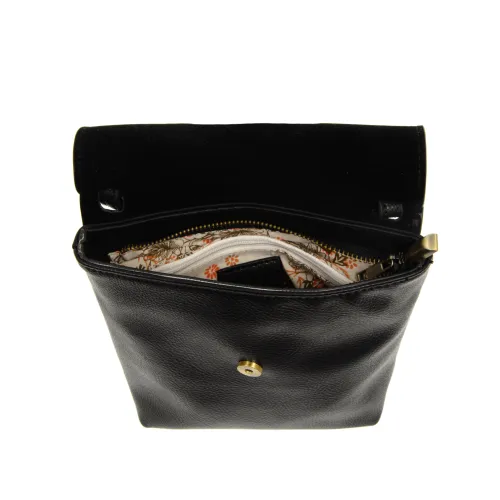 Aimee Cross-Body Bag in Multiple Colors!