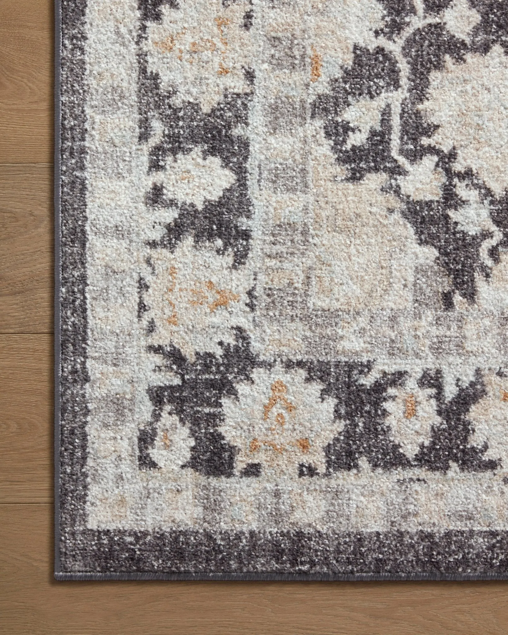 Aylin Rug