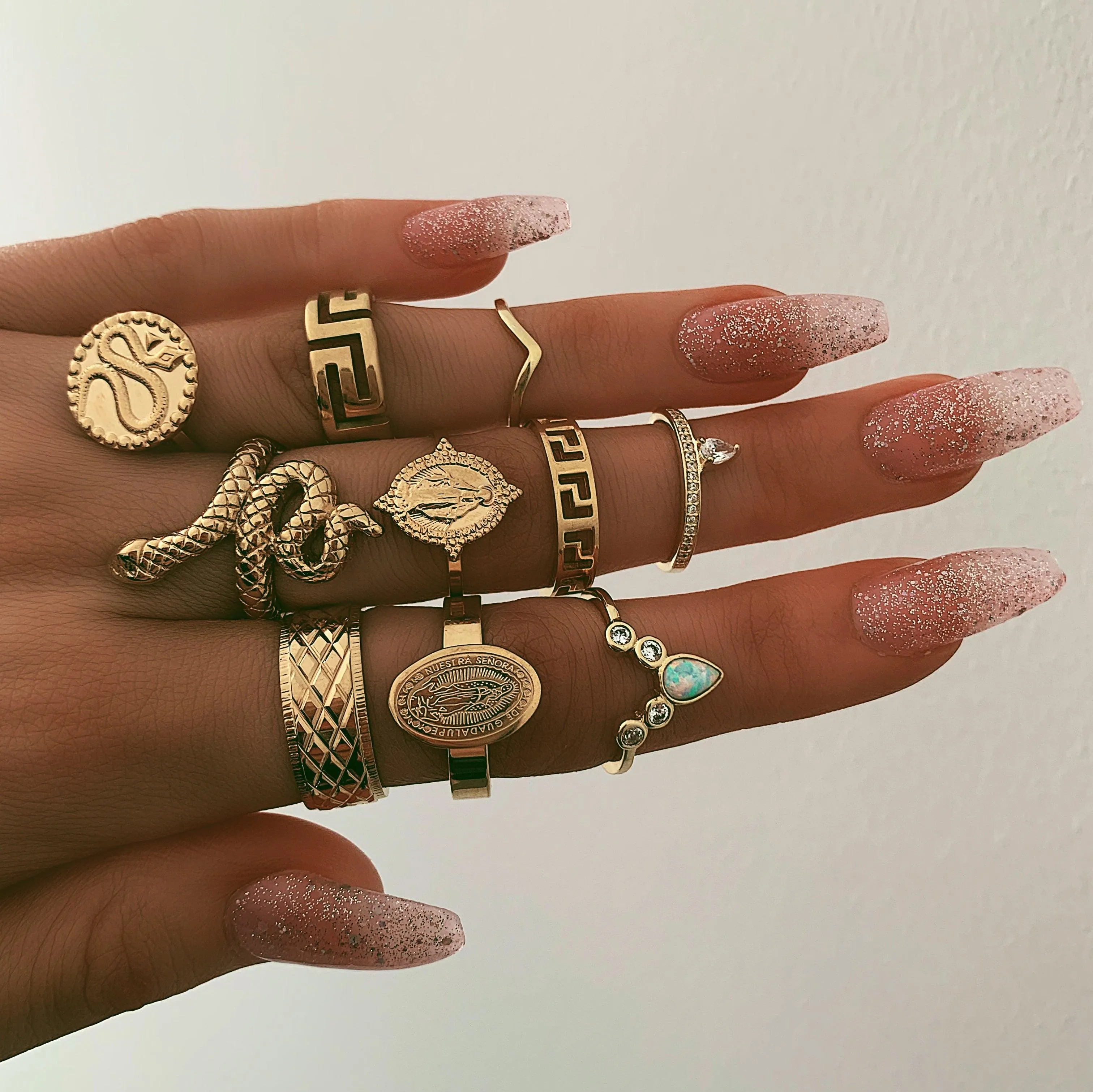 Hypnotise Ring