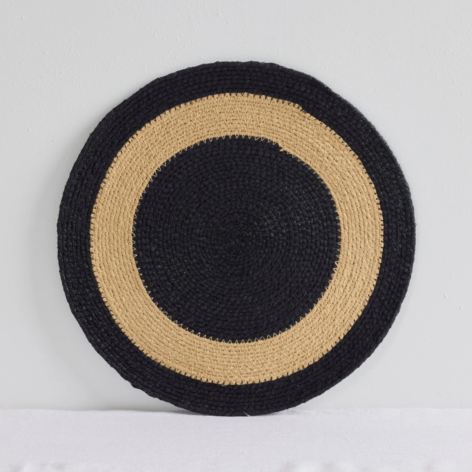 Petra Placemat - Black/Natural
