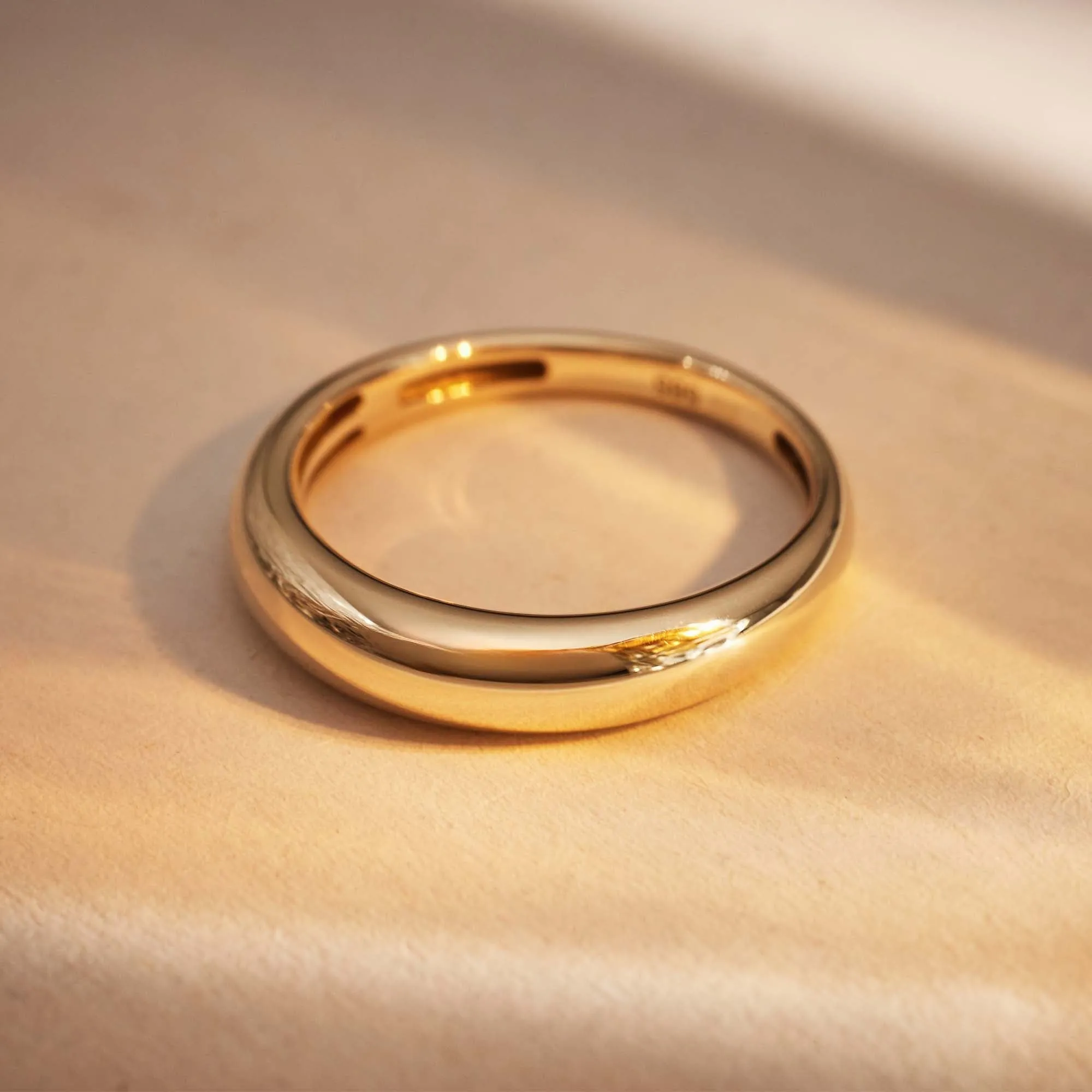 Elegant Rivoli Maryn 14K Gold Ring - Stunning Brilliance & Timeless Design