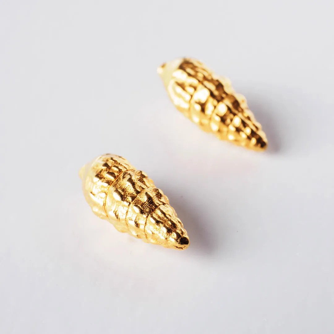 Wild seashell - stud earrings - silver 925 - gold plated