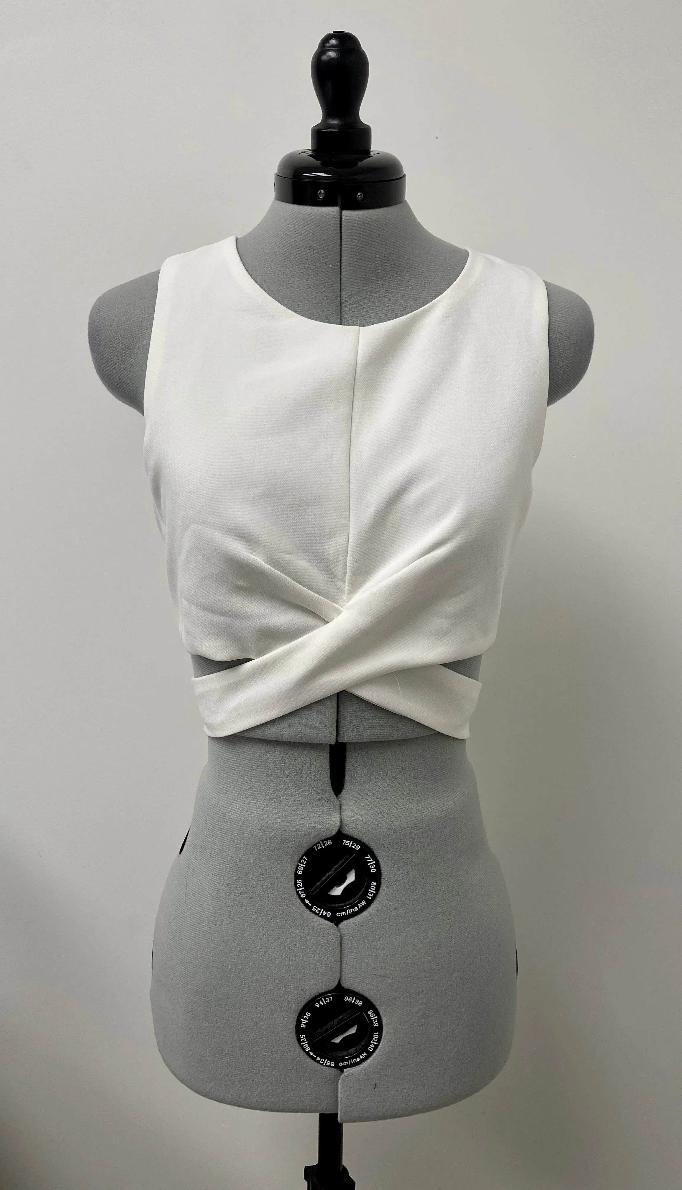 Women’s DO   BE Sleeveless Top, Small